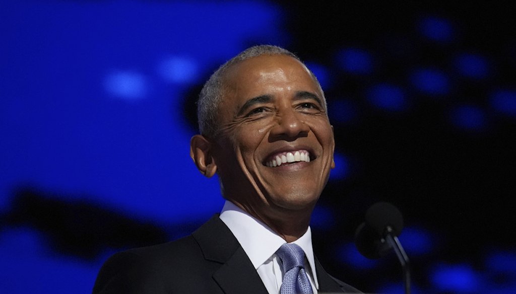 El expresidente Barack Obama habla durante la Convención Nacional Demócrata el 20 de agosto de 2024 en Chicago. (AP)