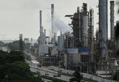 Fact-checking Donald Trump on promised U.S. oil company investment in Venezuela