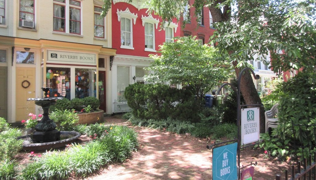 A street scene in the Capitol Hill neighborhood of Washington, D.C., in 2016. (AP)