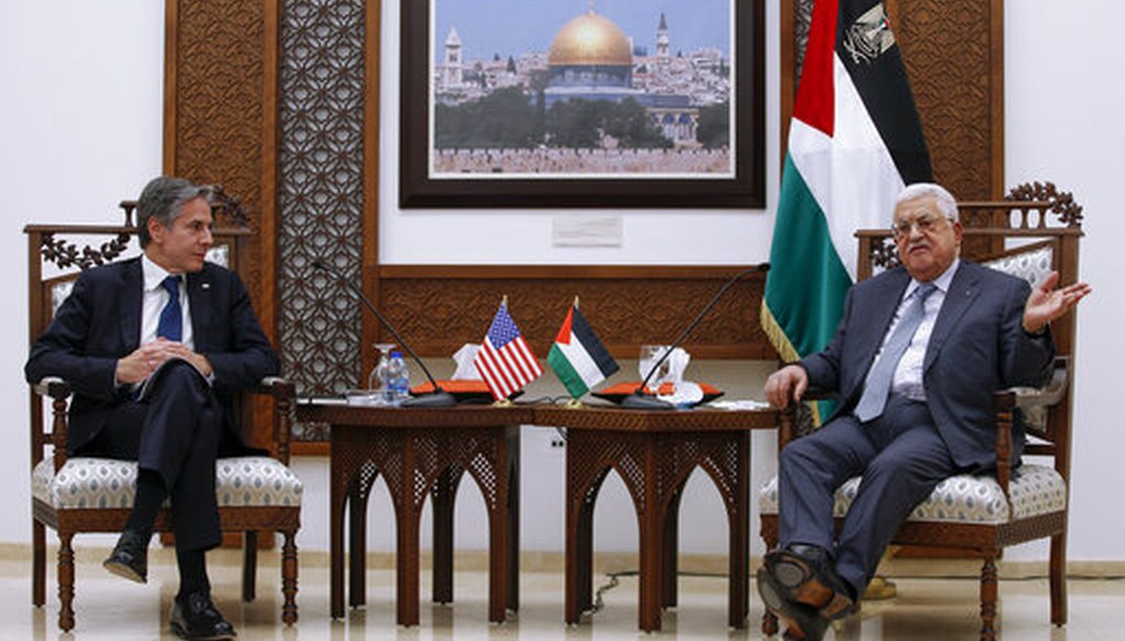 Palestinian President Mahmoud Abbas, right, and U.S. Secretary of State Antony Blinken hold a joint press conference in the West Bank city of Ramallah on May 25, 2021. (AP)