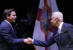 Verificamos 10 afirmaciones del debate entre Ron DeSantis y Charlie Crist para gobernador de Florida
