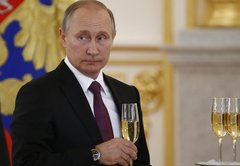 What you need to know about Donald Trump, Russia and Ukraine