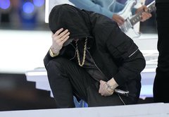 Did the NFL ask Eminem not to kneel? What we know about Super Bowl halftime show claims