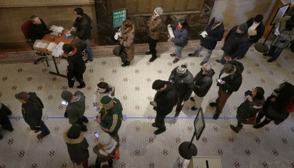 City of Milwaukee taxpayers queue up to pay their property taxes Dec. 27, 2017, at City Hall in Milwaukee. (Mark Hoffman / Milwaukee Journal Sentinel).
