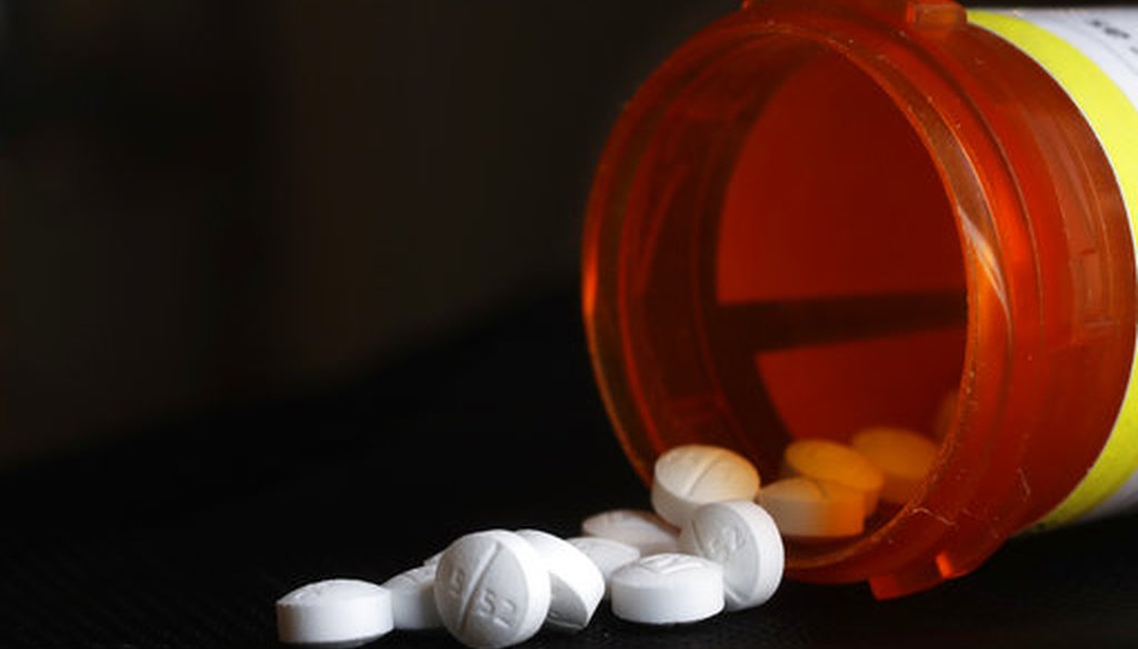 Oxycodone pills, a prescription pain-killer at the center of the opioid abuse crisis. (AP/Mark Lennihan)