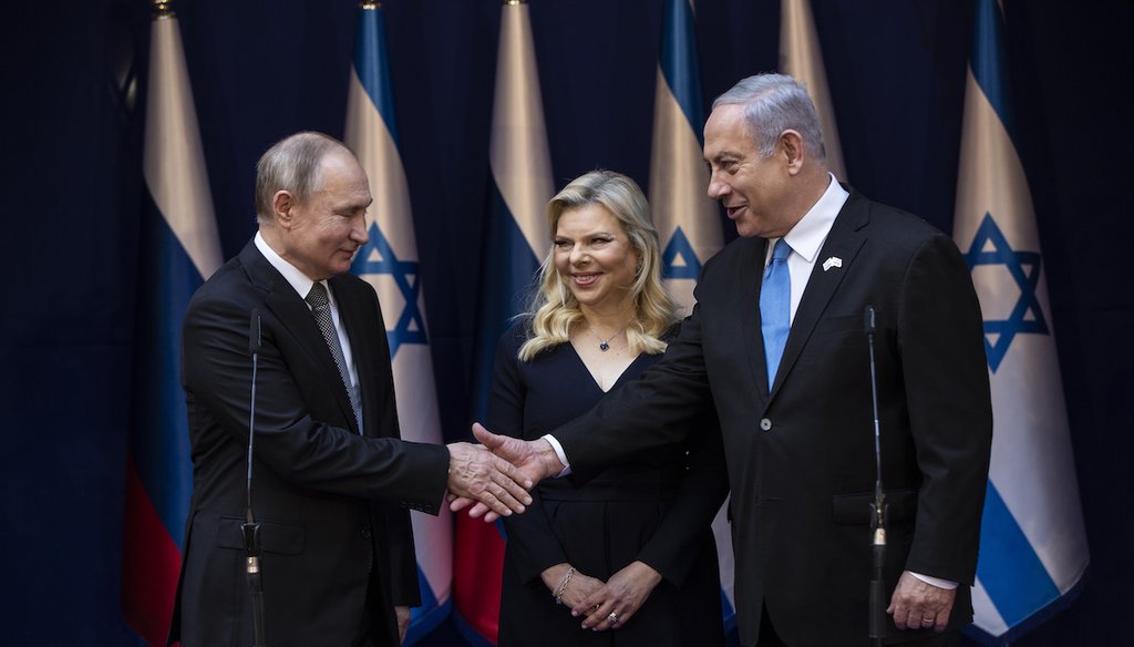 Israeli Prime Minister Benjamin Netanyahu and his wife Sarah meet with Russian President Vladimir Putin, left, at Netanyahu official residence in Jerusalem on Thursday, Jan. 23, 2020. (Heidi Levine/Pool photo via AP)