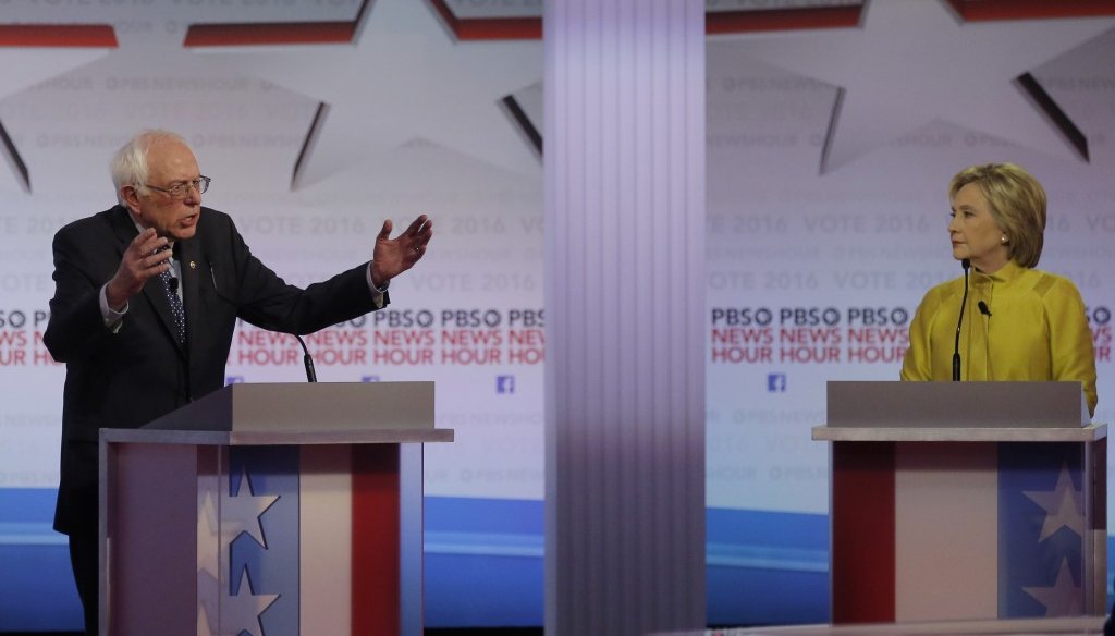 Bernie Sanders and Hillary Clinton debate in Milwaukee, Wis., Feb. 11, 2016. (Reuters)