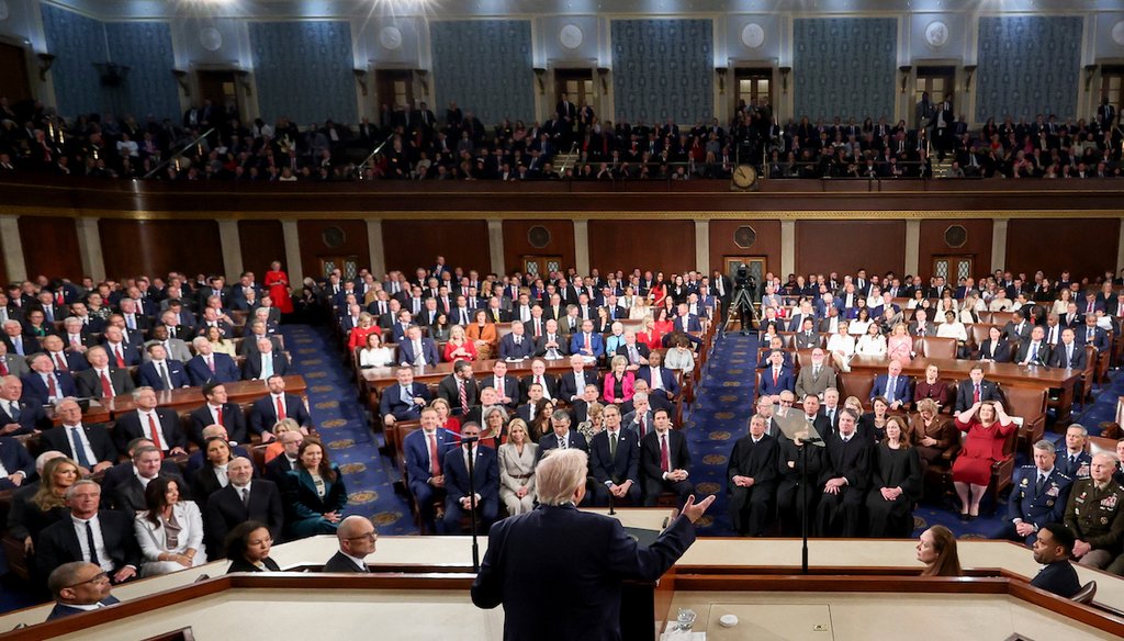 El presidente Donald Trump pronuncia su discurso sobre el Estado de la Unión ante una sesión conjunta del Congreso en la Cámara de Representantes del Capitolio de Estados Unidos, en Washington, el 24 de febrero de 2026. (AP)