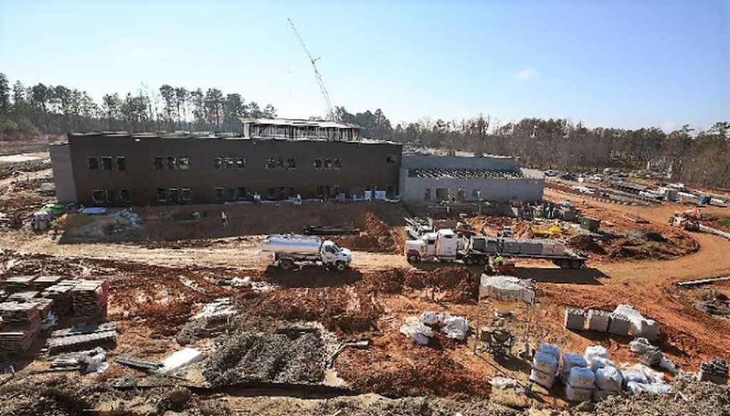 The worksite at the new Oakview Elementary School is full of activity as construction continues Tuesday, December 8, 2015 in Holly Springs, N.C. (News & Observer)