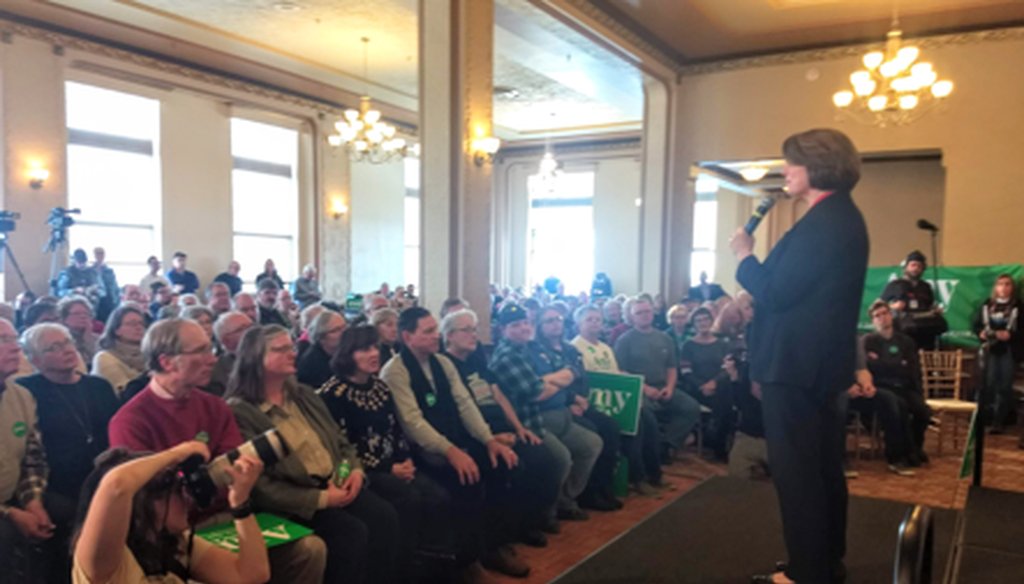 Amy Klobuchar takes questions from a near-capacity crowd in Waterloo, Iowa. (Louis Jacobson/PolitiFact)