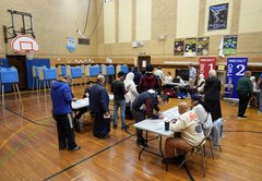 Live fact-checking Election 2024