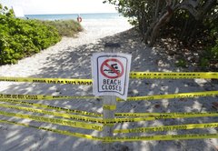 Ron DeSantis doesn’t want a statewide stay-home order in Florida. Health experts say he should