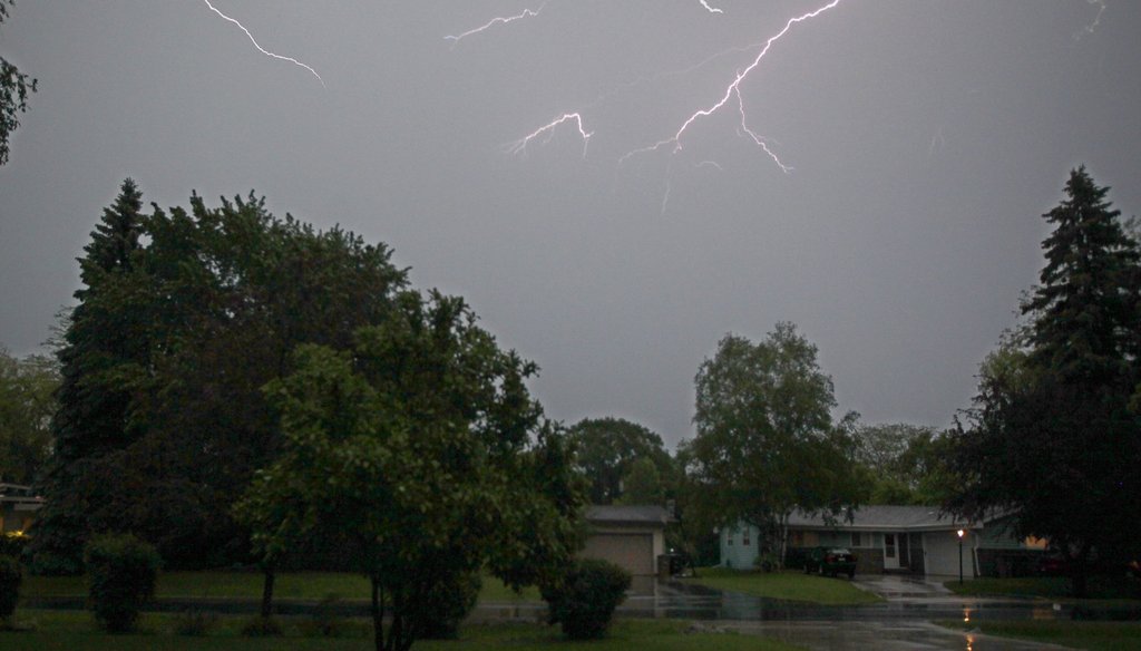 Lightning strikes Round Rock in 2003.