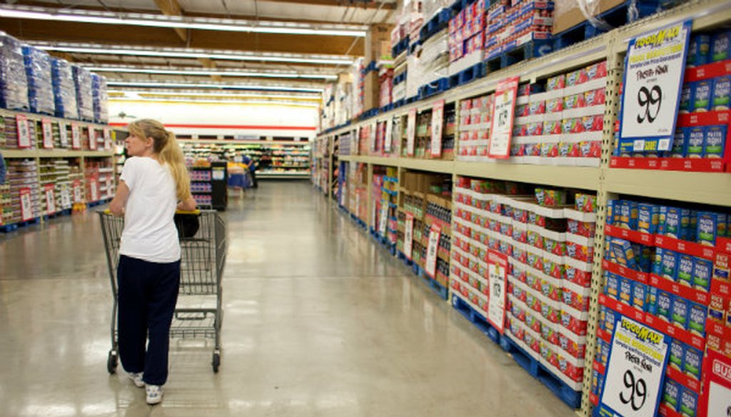 Kimberly Gibson shops once a month at the FoodMaxx on Florin Road in Sacramento. Andrew Nixon / Capital Public Radio