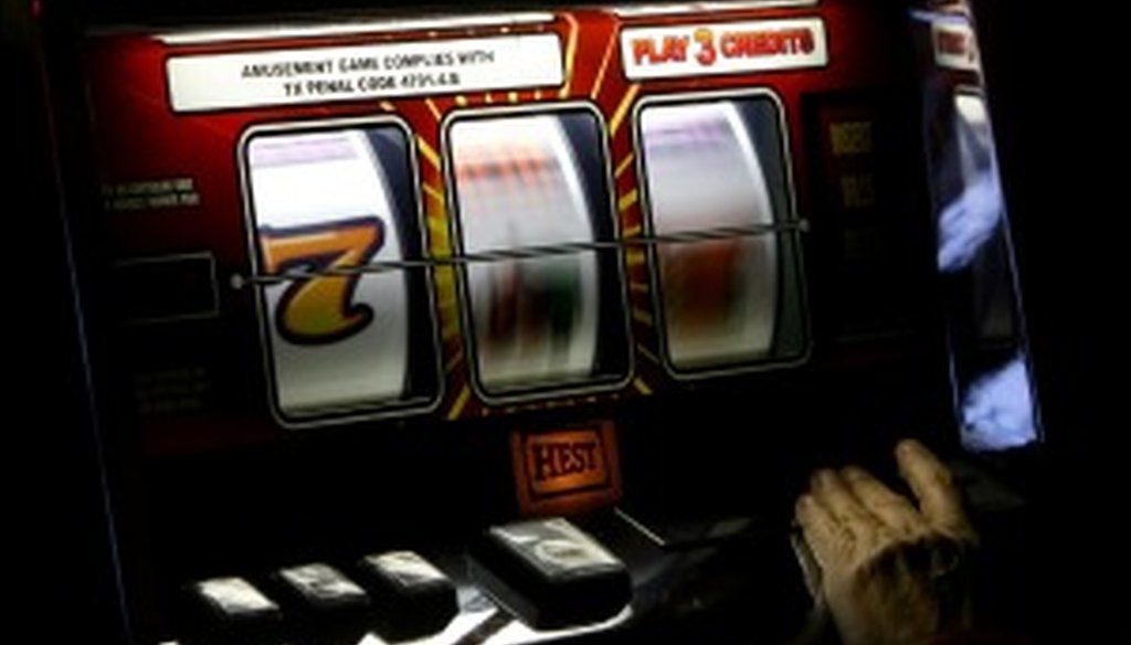 Do Texans spend $2.5 billion gambling in other states each year?