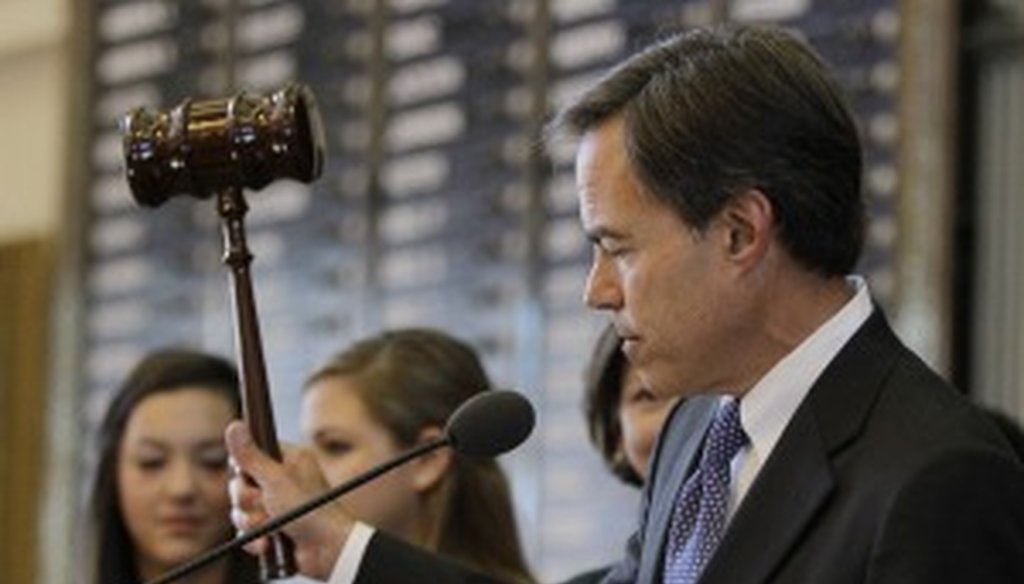 House Speaker Joe Straus strikes the gavel on the first day of the new session.