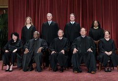 Why doesn’t the Supreme Court have a formal code of ethics?