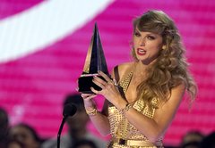 Taylor Swift ticketing fiasco renews criticism of Ticketmaster monopoly