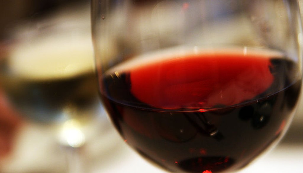 A glass of red wine in Montreal, Canada. (Wikimedia commons)