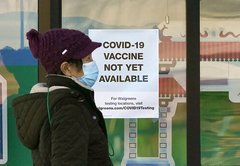 What are state and federal plans for distributing COVID-19 vaccine?