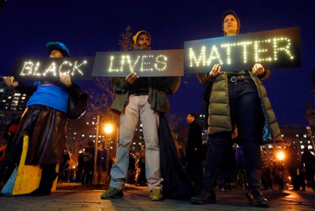Black Lives Matter protesters rally in New York City on Dec. 4, 2014. (AP)