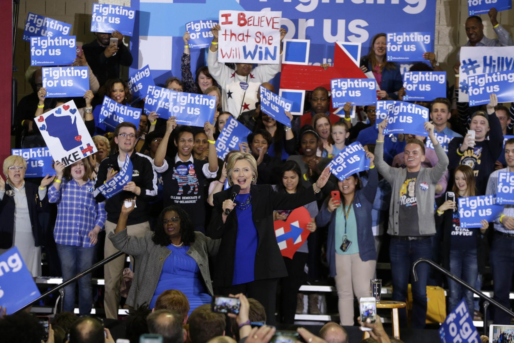 Democratic U.S. Rep. Gwen Moore of Milwaukee (left) introduced Democratic presidential front runner Hillary Clinton at a Clinton rally in Milwaukee on March 28, 2016. (Rick Wood photo)