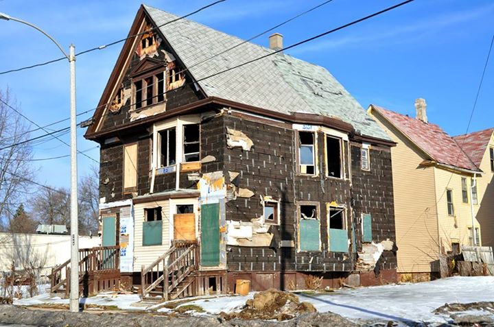 Milwaukee alderman and mayoral candidate Bob Donovan posted this picture of a Milwaukee home on his campaign Facebook page, calling it "the true picture of ‘Milwaukee’s Renaissance’ after 12 years of Mayor Tom Barrett's leadership." Was he right?