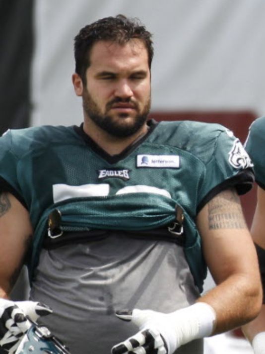 Former NFL lineman John Moffitt, a star at the University of Wisconsin, came to Newton's defense after Newton's remarks were condemned. (Michael Bryant/TNS)