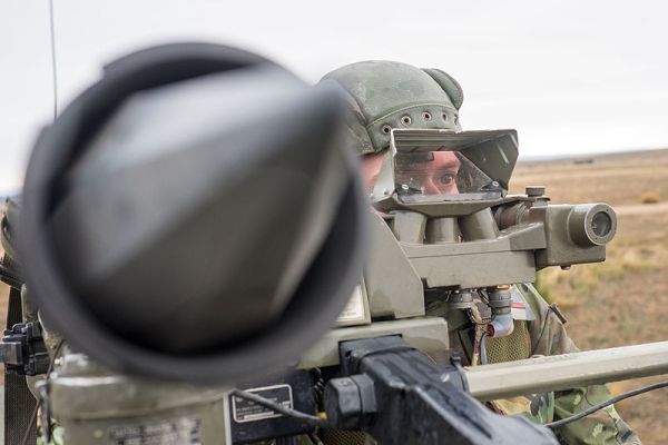 Spanish artillery personnel in a NATO training exercise in 2015. (Wikimedia commons)
