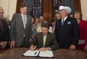 In May 2011, Texas Gov. Rick Perry signed into law a mandate that women seeking an abortion first have a sonogram. (Source: Rodolfo Gonzalez/American-Statesman)