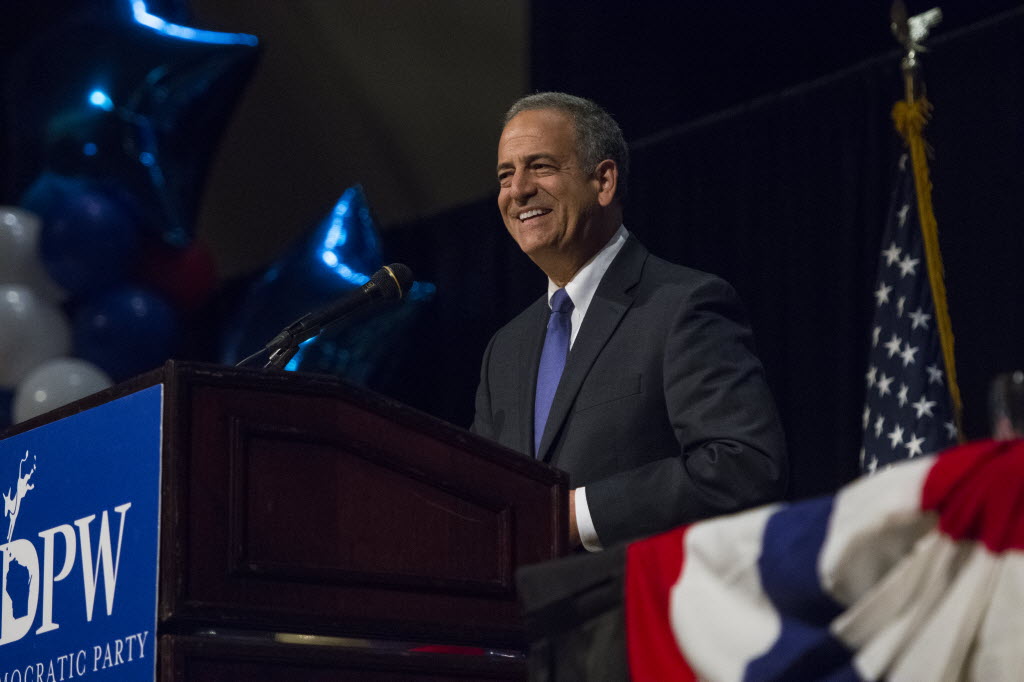 Russ Feingold says average UW-Madison student graduates with $28,000 in