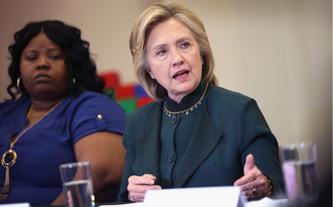 Democratic presidential hopeful and former Secretary of State Hillary Clinton meets with parents and child care workers on May 20, 2015 in Chicago. (Scott Olson/Getty Images)