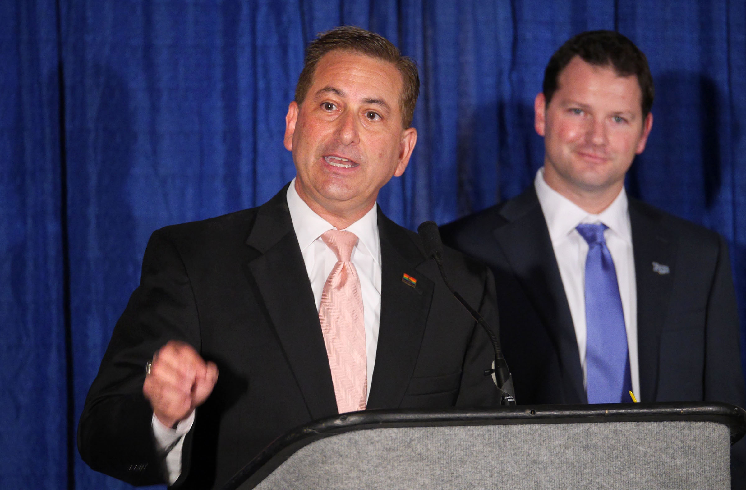Rick Kriseman and Rays president Brian Auld discuss their plan Dec. 9, 2014, to allow the Rays to search for a new stadium site. (Maurice Rivenbark/Tampa Bay Times)
